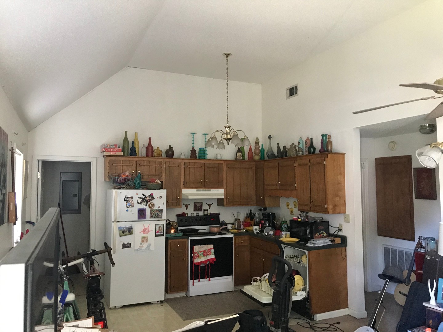 Oxford House: 214 Cone Road