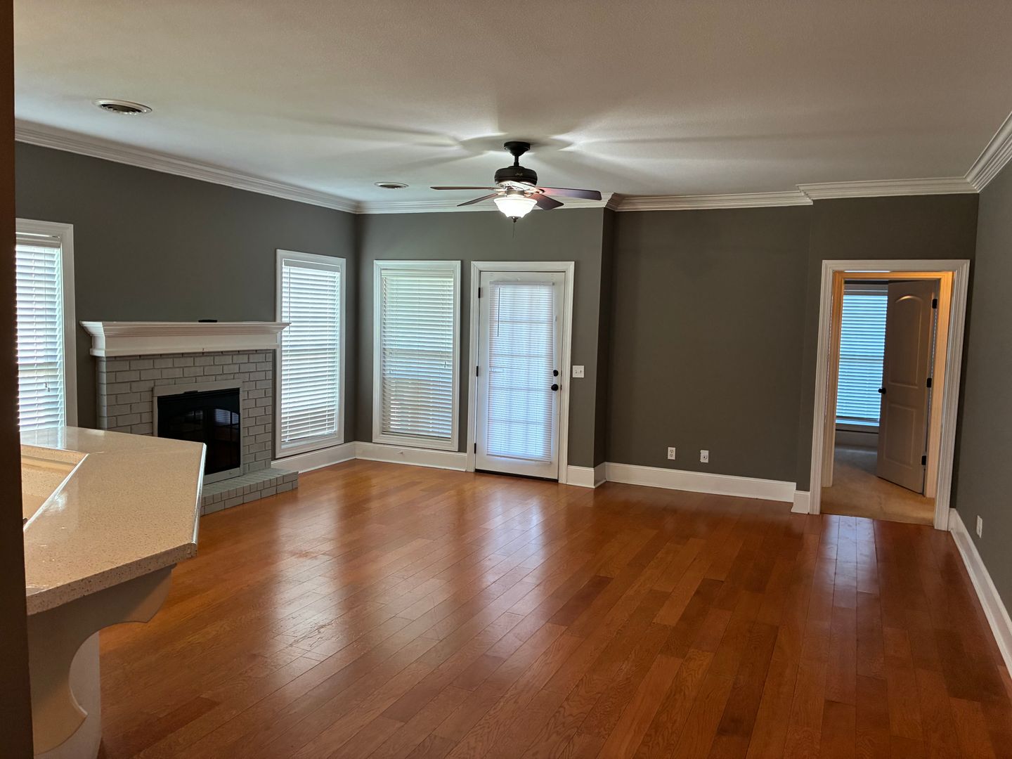 233 Forest Glen 2 of 12