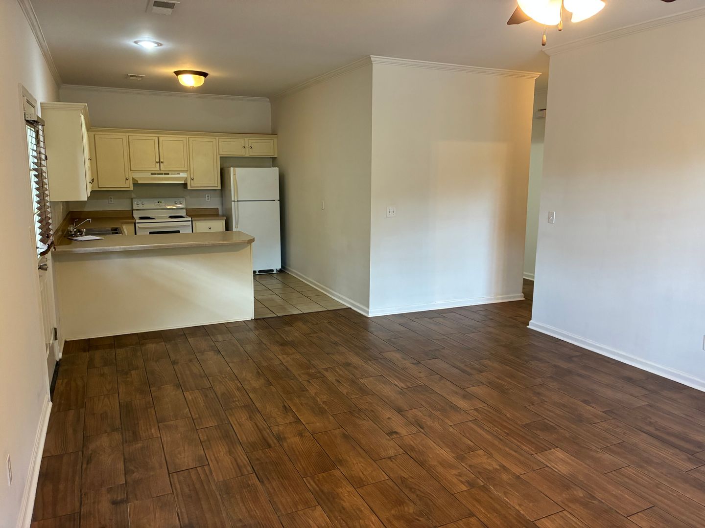 125 Cypress Glen 2 of 12