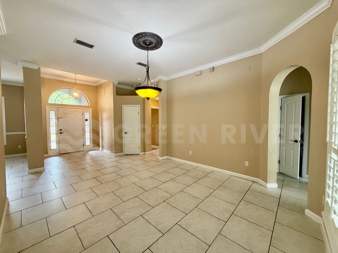 Orange Park House: 1462 Scenic Oaks Dr