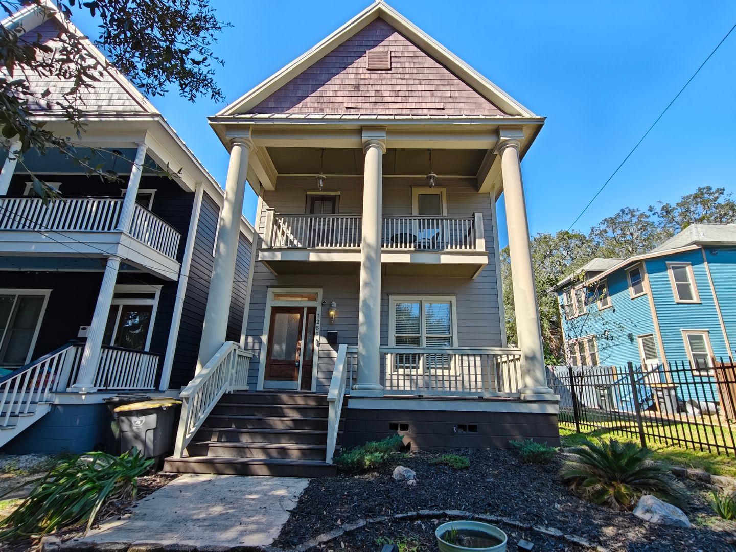 Jacksonville House: 1250 N. Liberty St