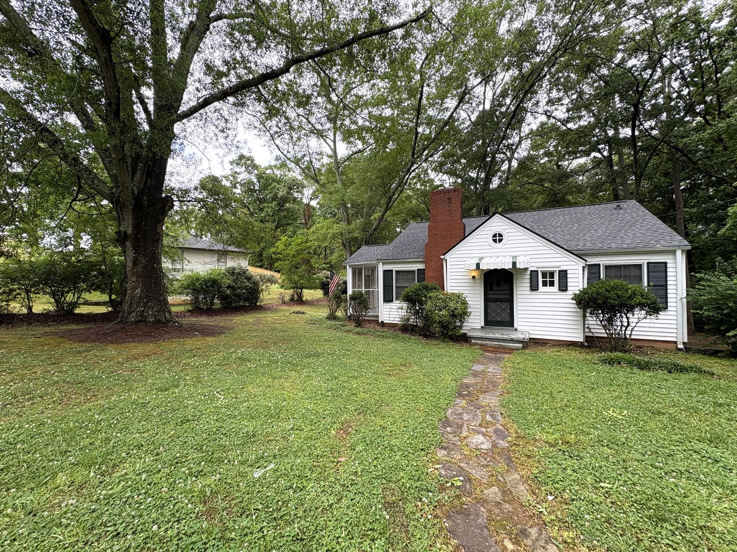 Gainesville House: 1391 Enota Avenue