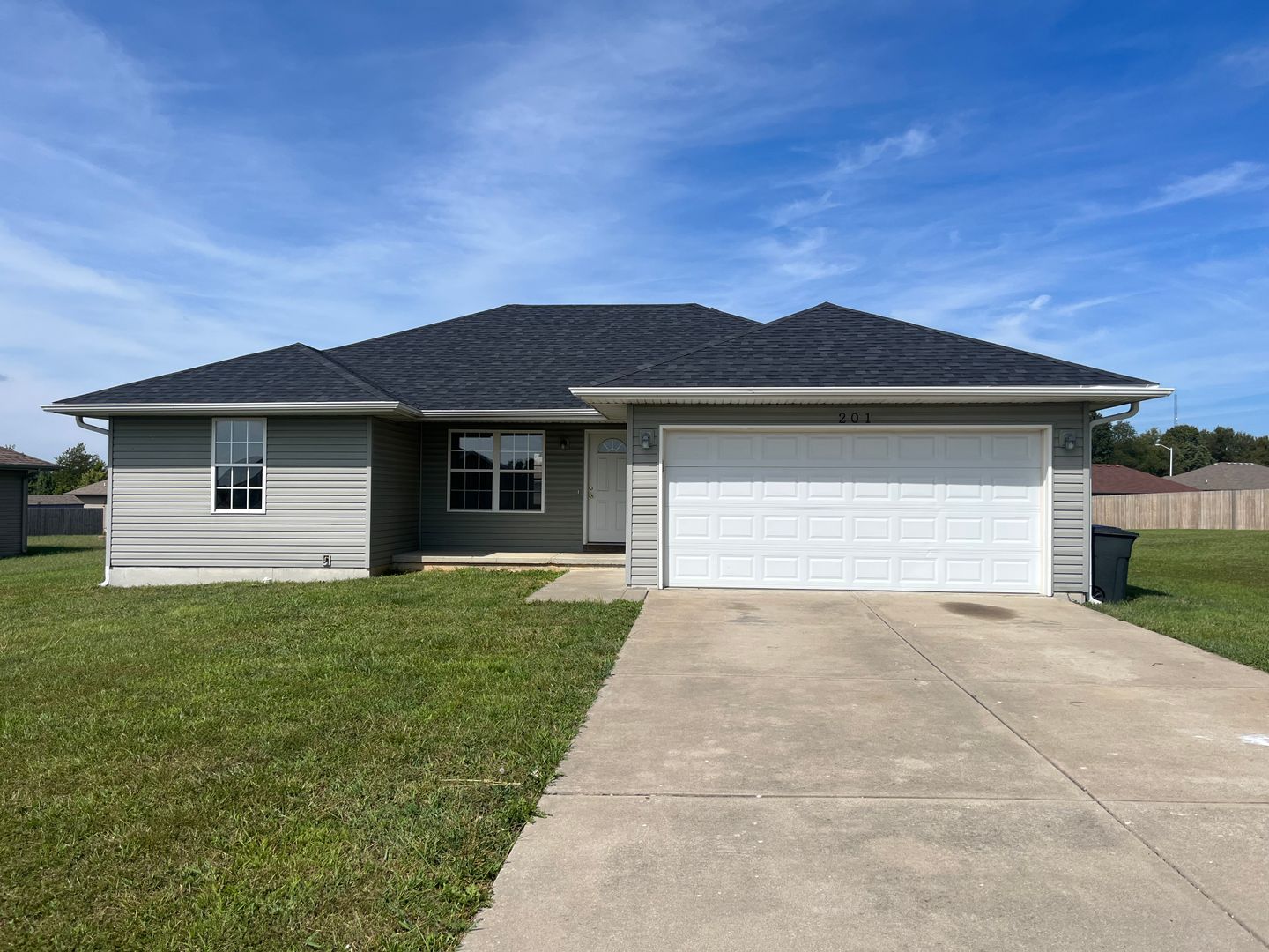 Clever House: 201 N Christopher Ln