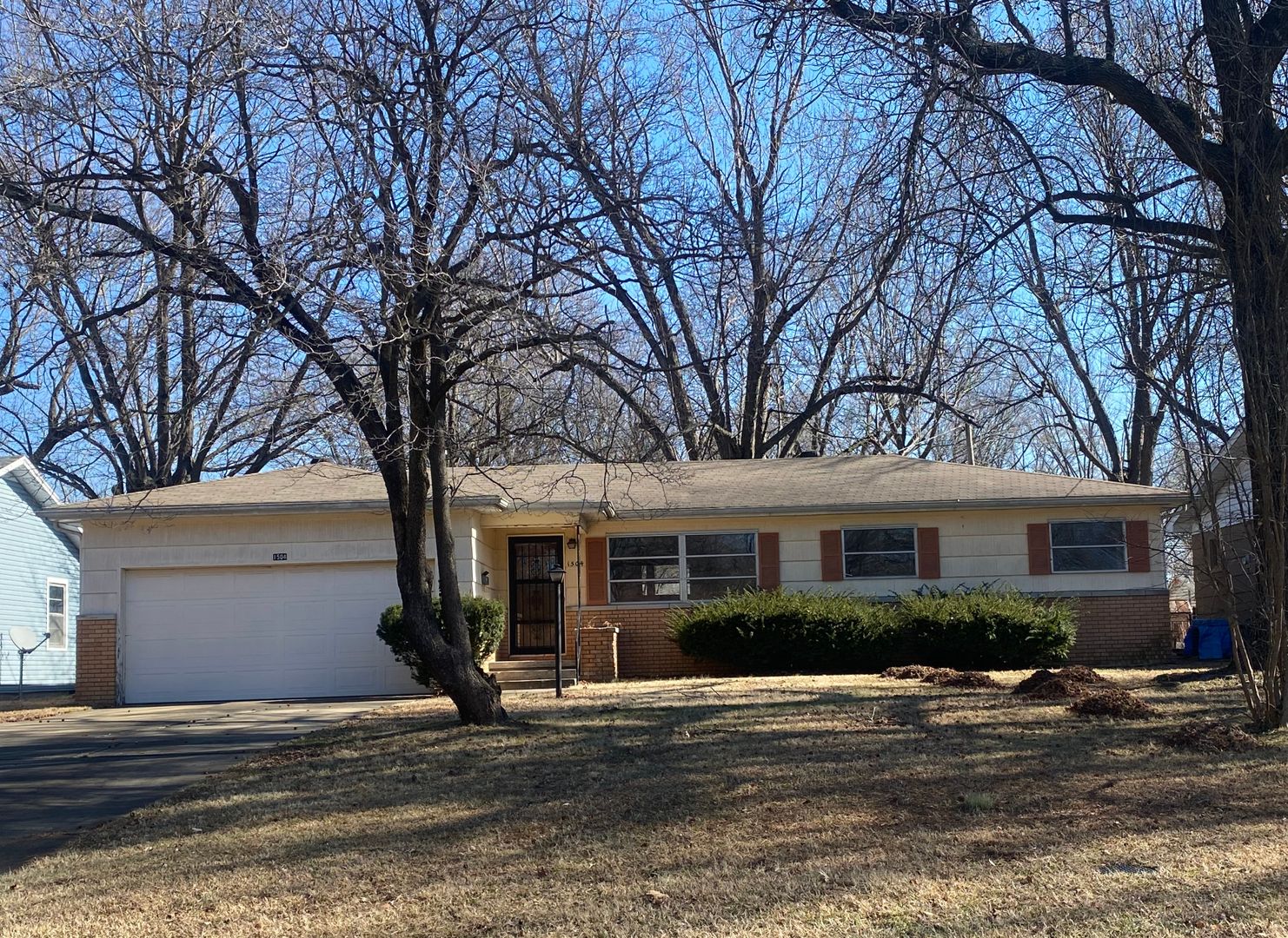 Springfield House: 1504 S. Barnes Ave,