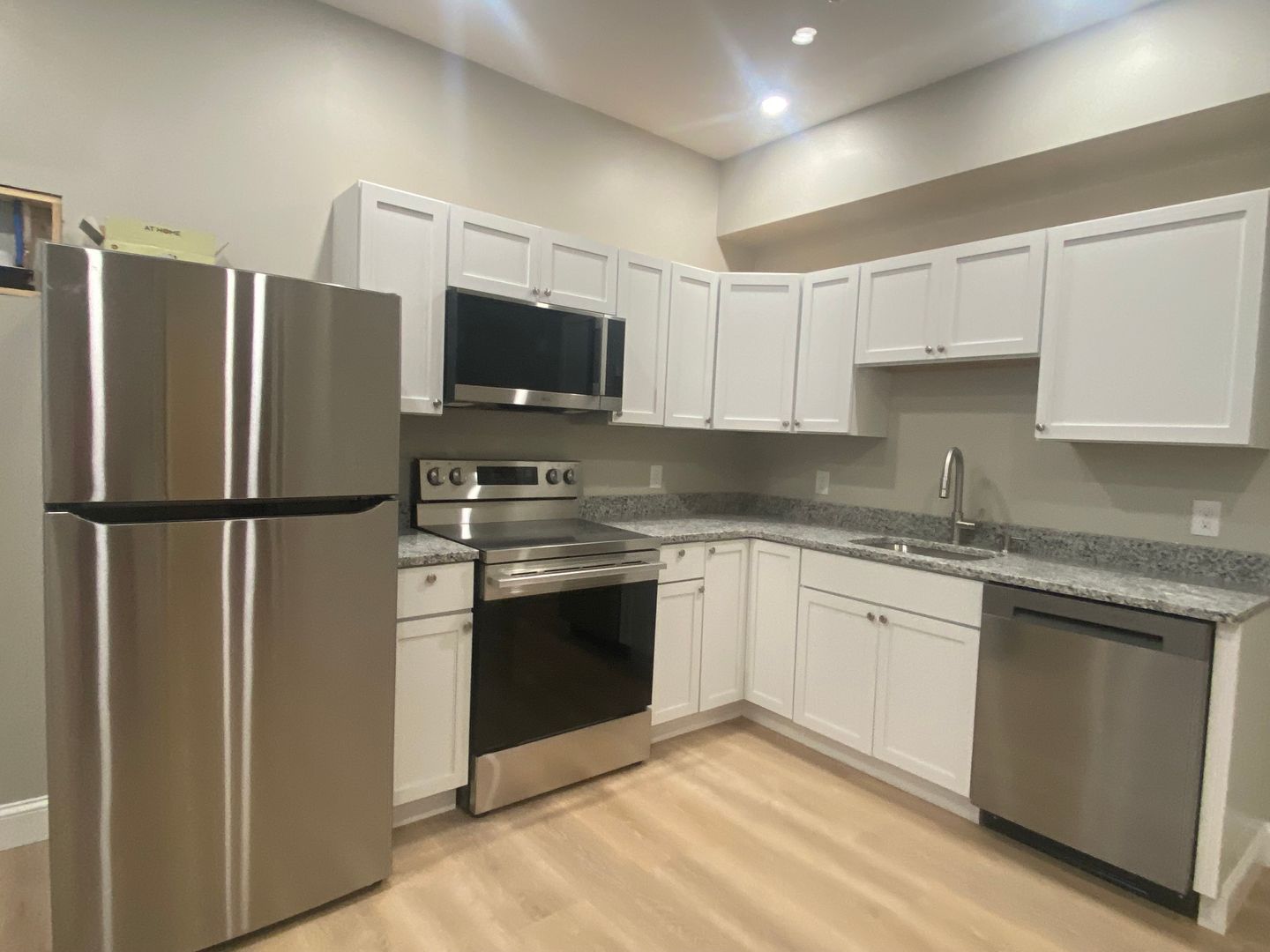 Somersworth Apartment: 396 High Street