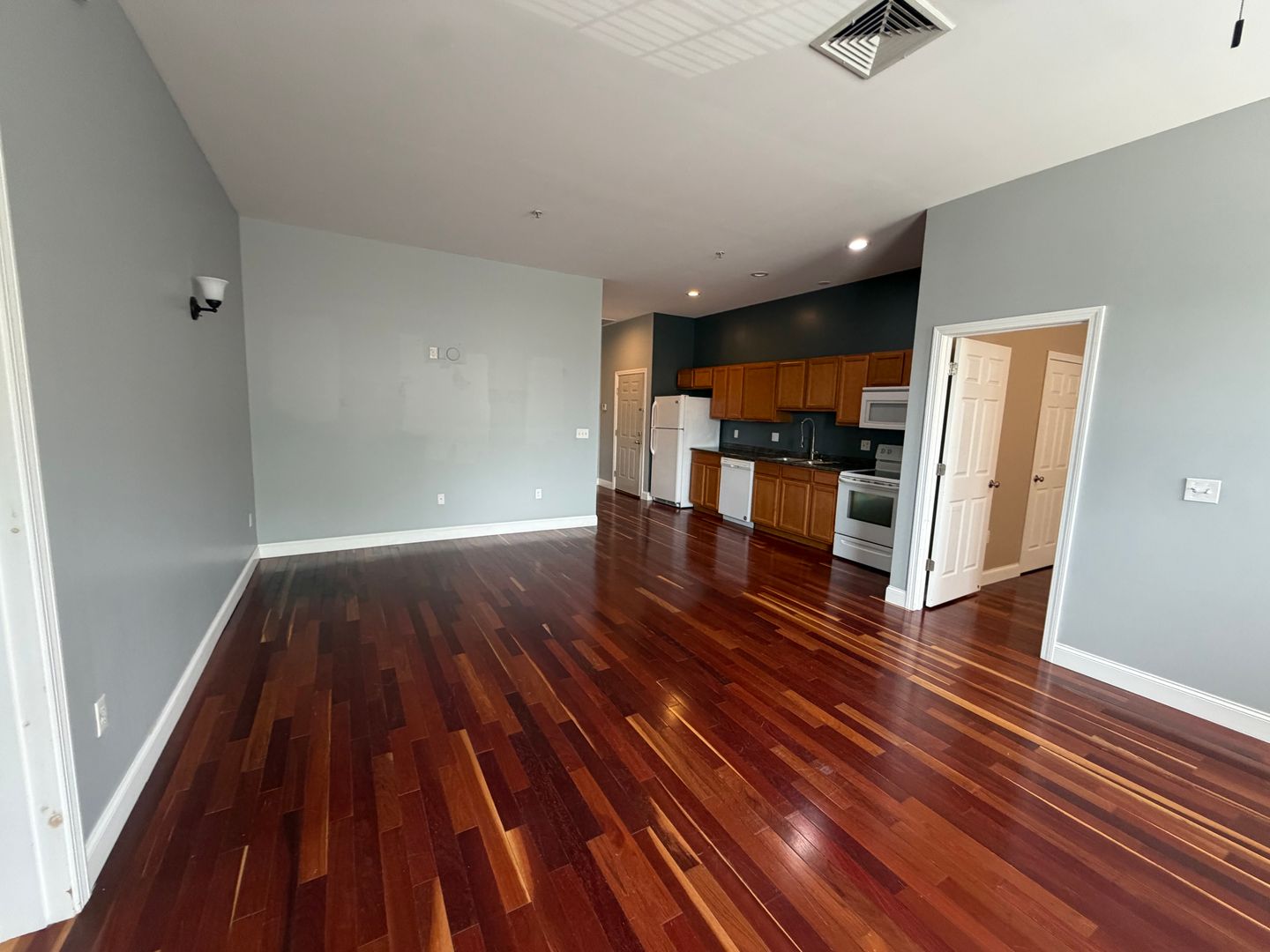 Rochester Apartment: 664 Columbus Ave