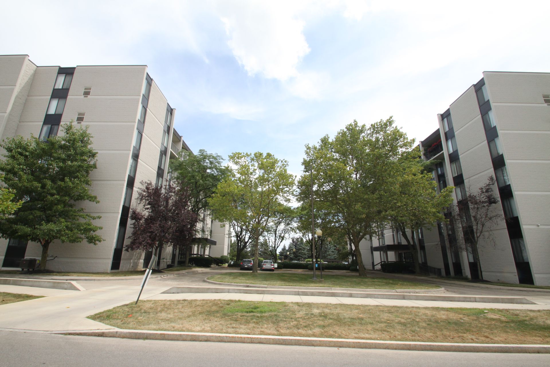 Columbus Apartment: 370 S Fifth St