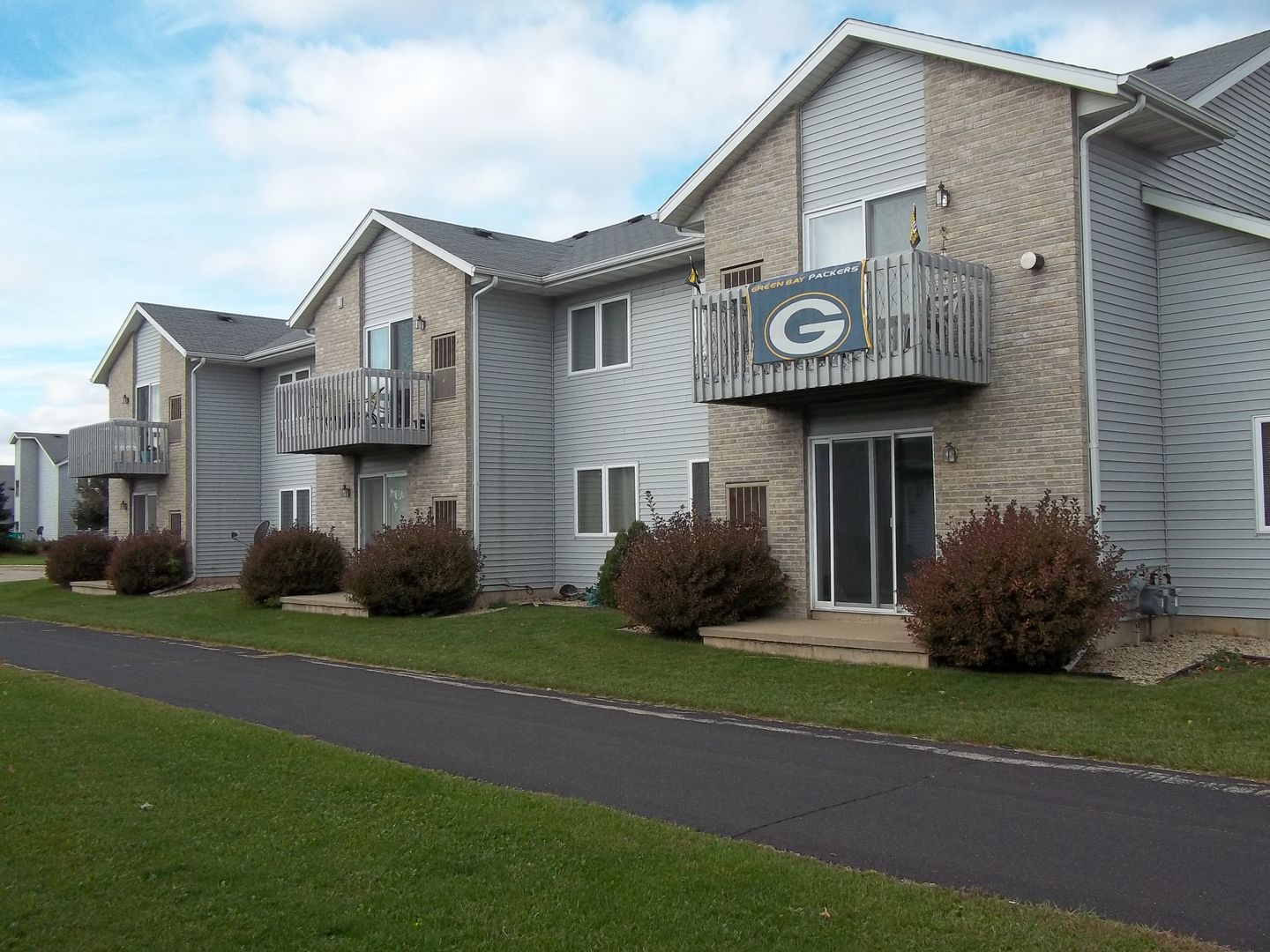 Sun Prairie Apartment: 520-538 Athletic Way