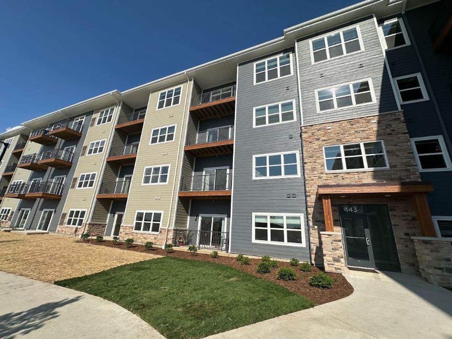 Colorado Commons - 143 N Wildwood St