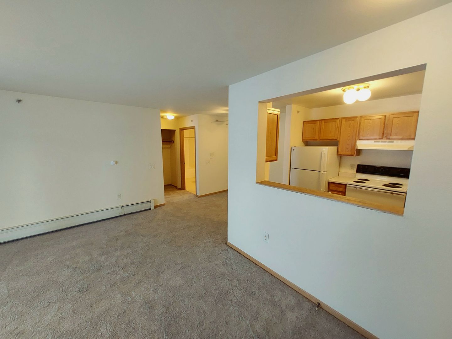 Sun Prairie Apartment: 2001 - 2017 Wyoming Avenue