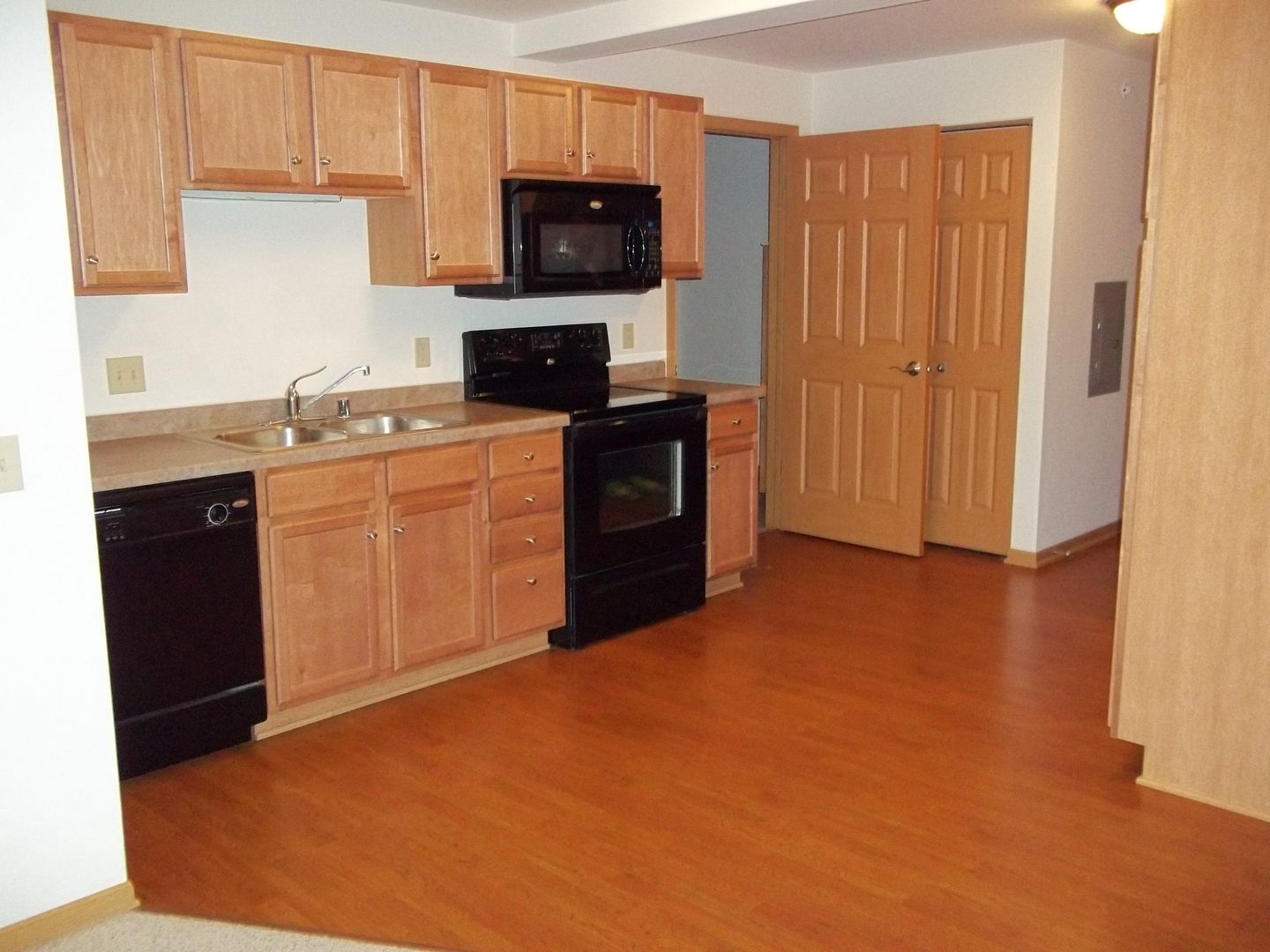 Sun Prairie Apartment: 115-131 King Street