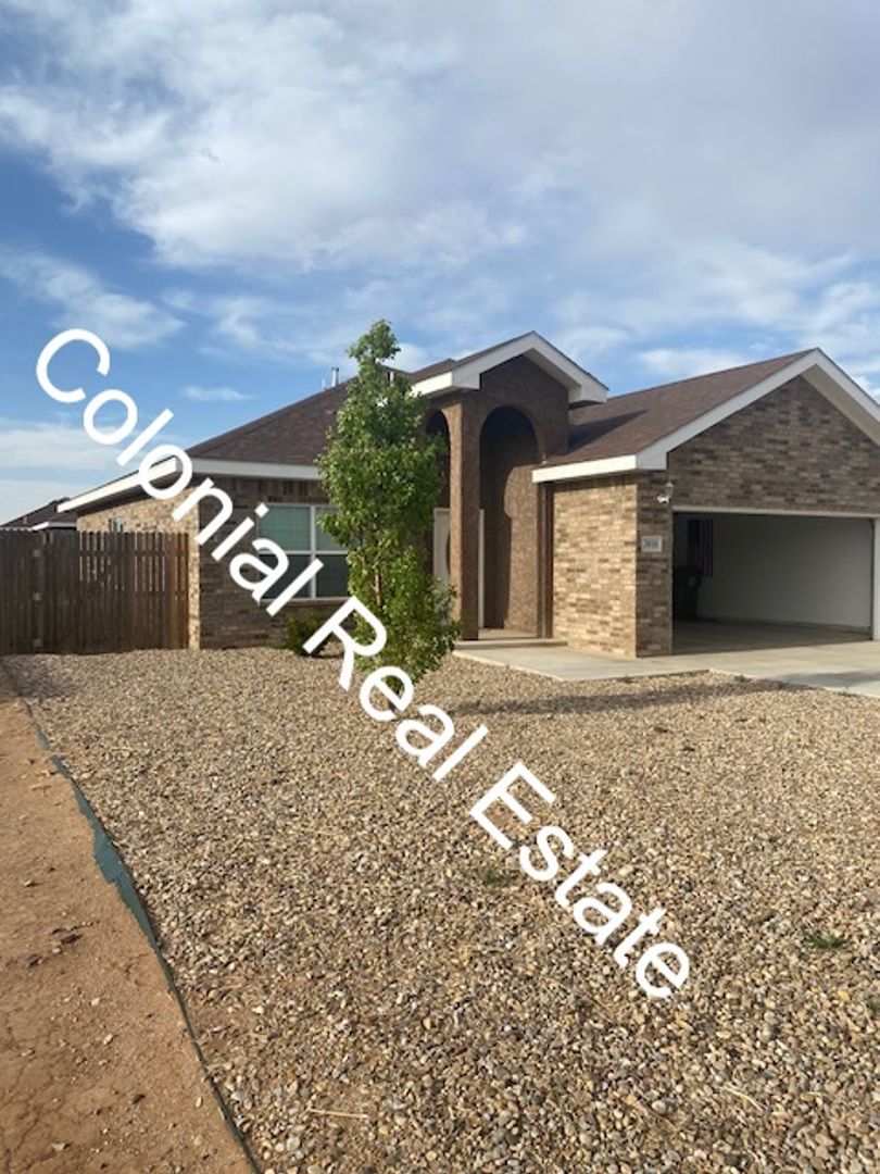 Clovis House: 3816 Madison Road
