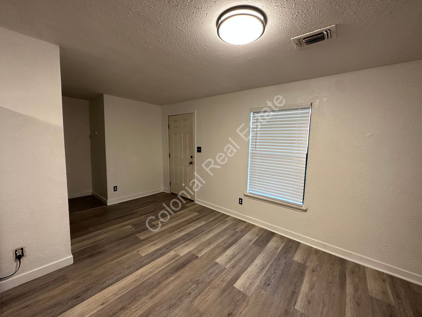 Clovis Apartment: 309 Thornton