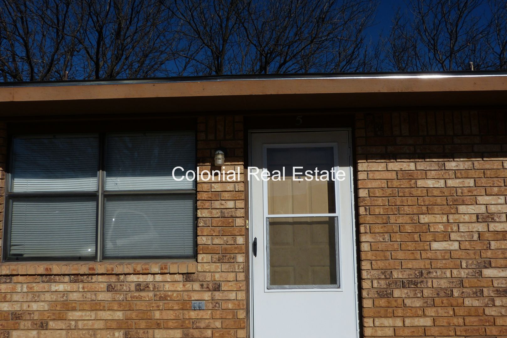 Clovis Apartment: 2121 Gladstone