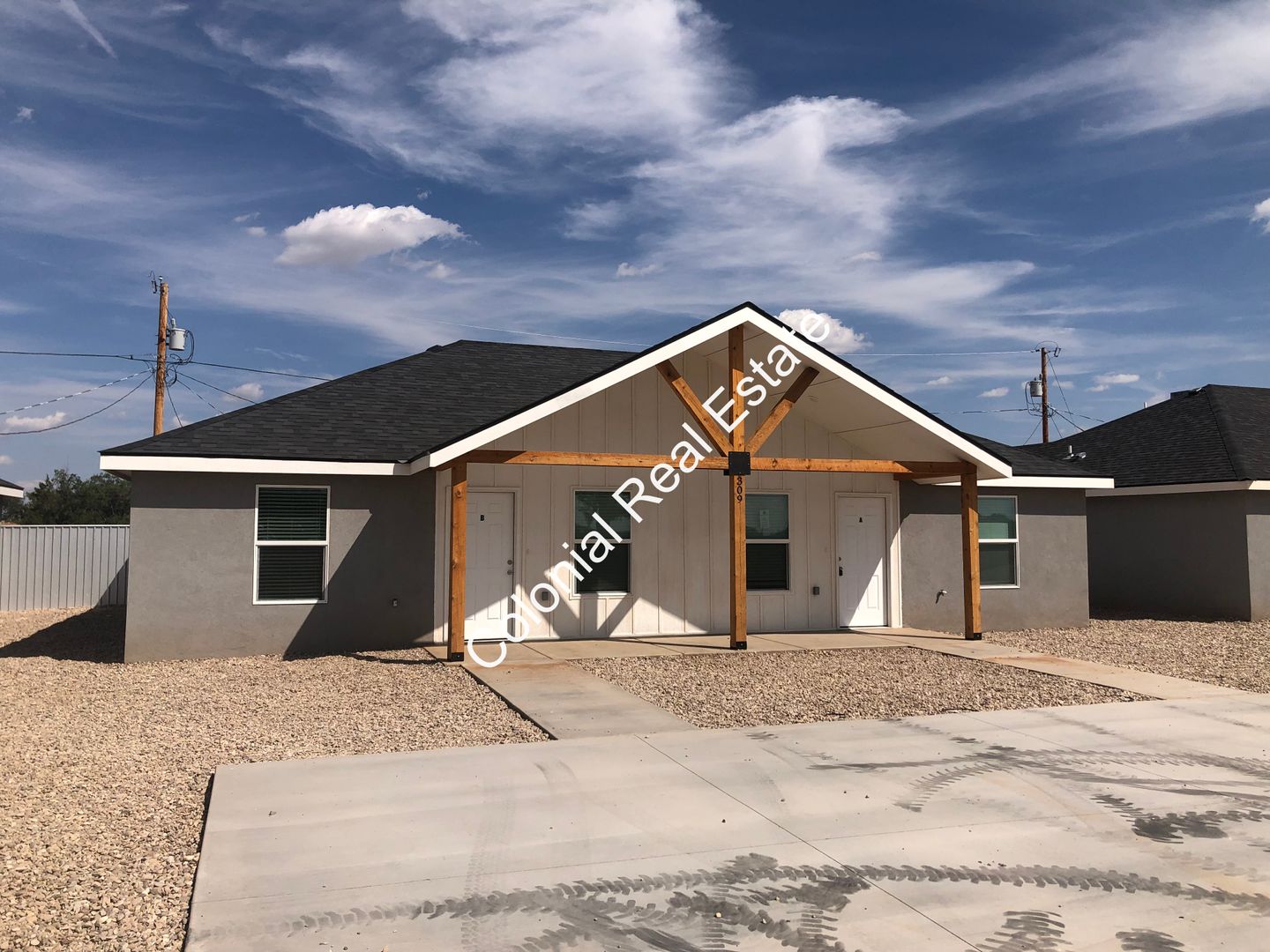 Clovis Apartment: 309 Alamo