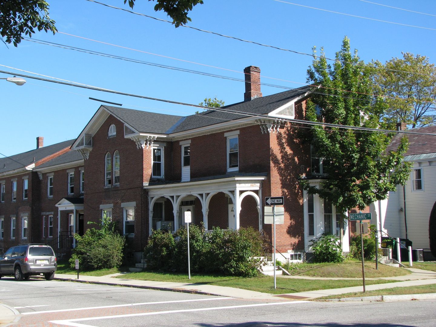 Keene Apartment: 61 Court / 70-76 Mechanic St