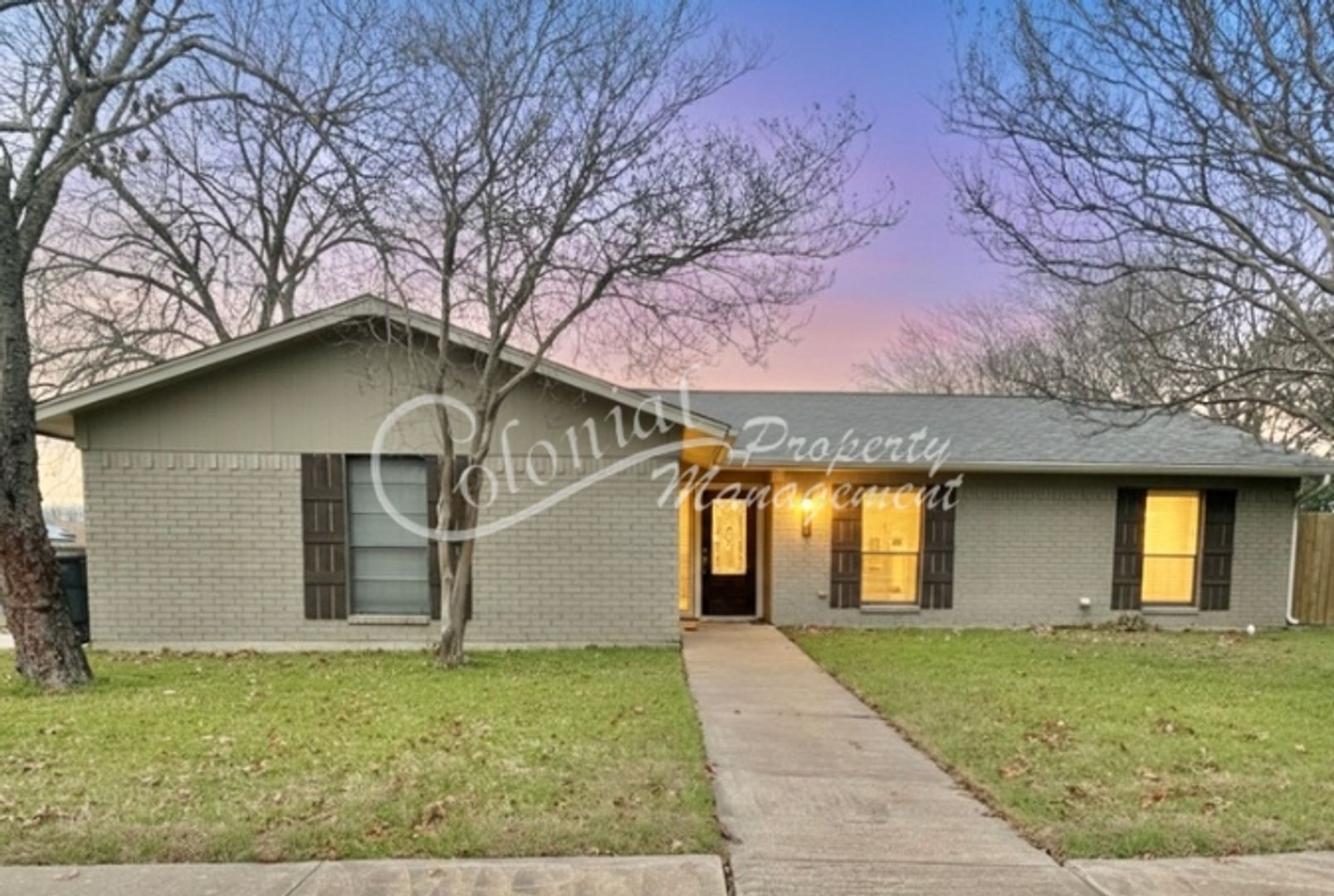 Killeen House: 1901 Hooper St