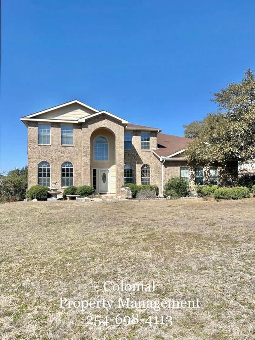 KILLEEN House: 498 CROSSLAND DR