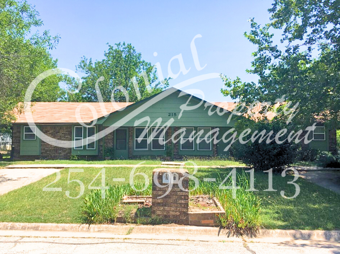 Harker Heights Apartment: 215 E Robin Ln