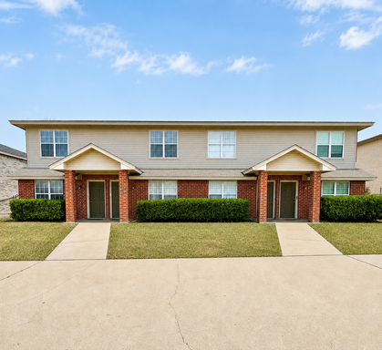 2806 LEROY CIR - B – photo 1