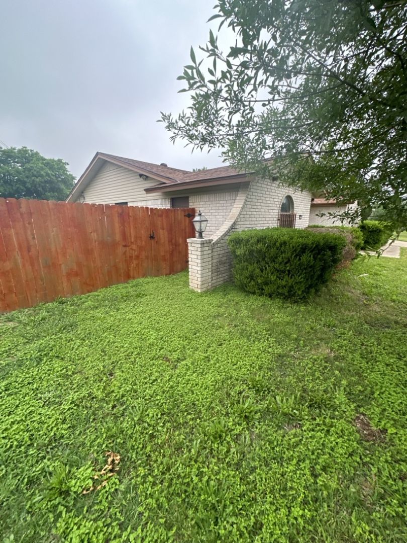 Killeen House: 2003 N 38th St