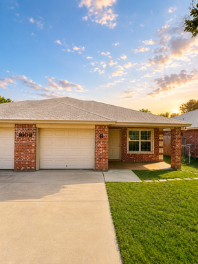 1608 Maya Trl Unit B – photo 1
