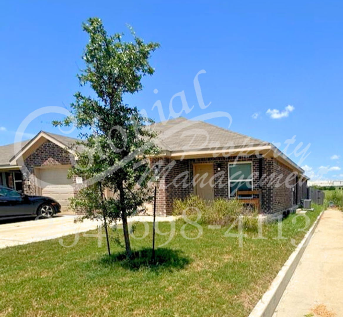 Temple House: 2415 Duntov Dr Unit A