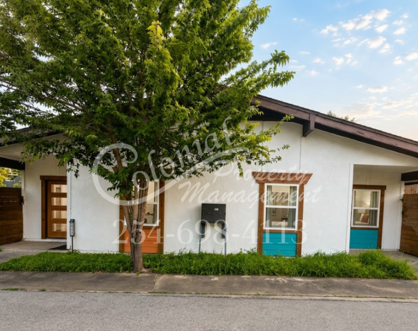 Austin House: 2717 Parker Ln