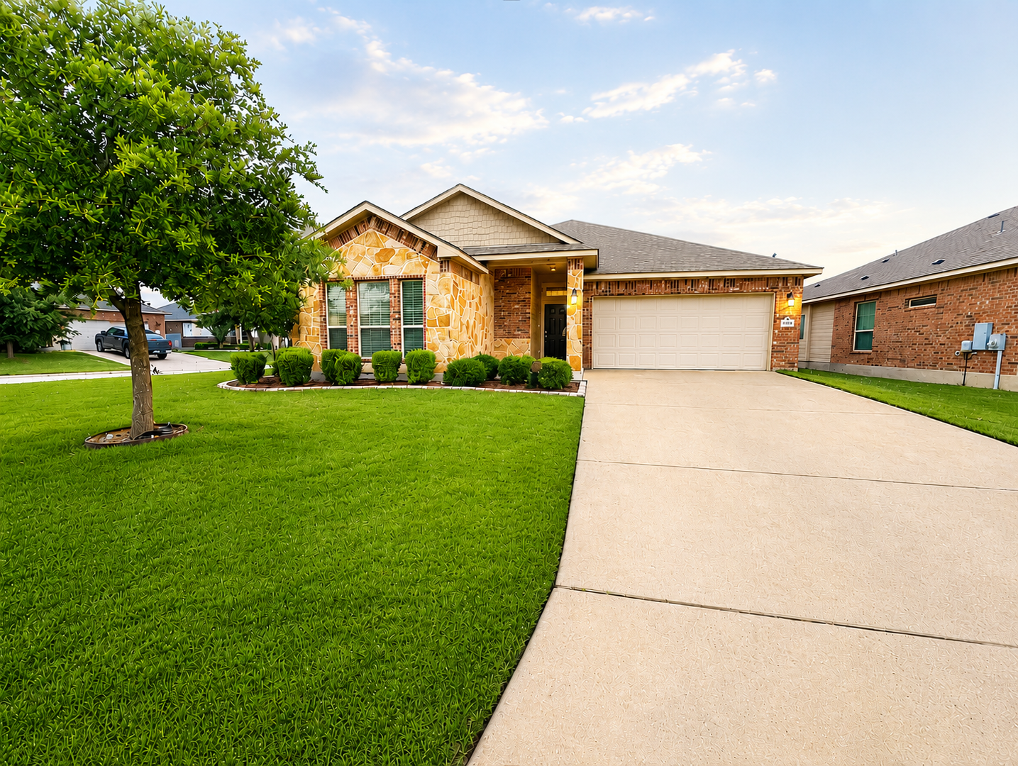 Temple House: 703 Dunford Dr