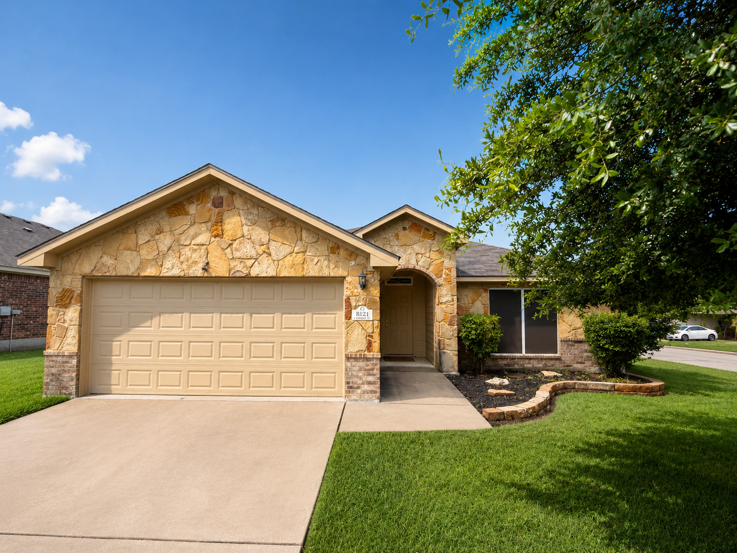 Temple House: 8121 Fieldstone Dr