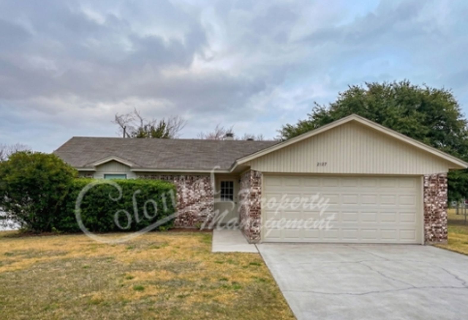 Killeen House: 2127 Hidden Hill Dr