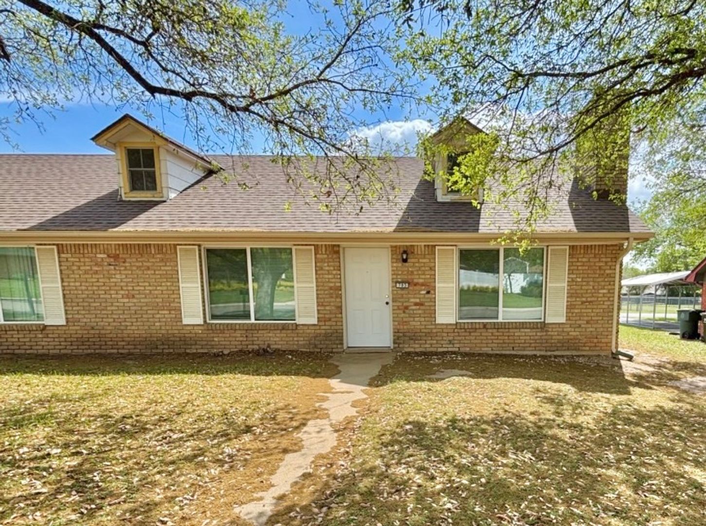 TEMPLE House: 703 APACHE DR