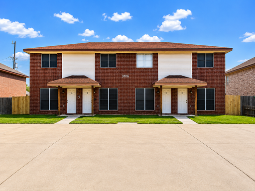 3805 Woodrow Drive Unit B – photo 1