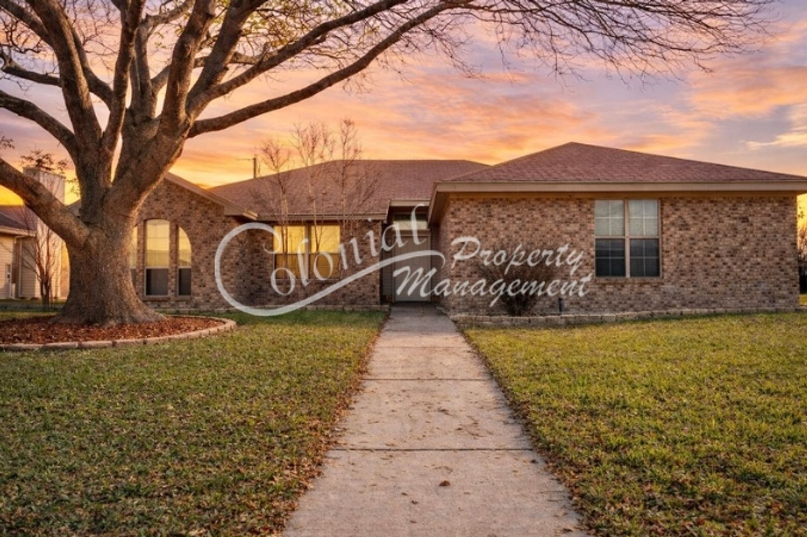 Killeen House: 4711 Chantz Dr
