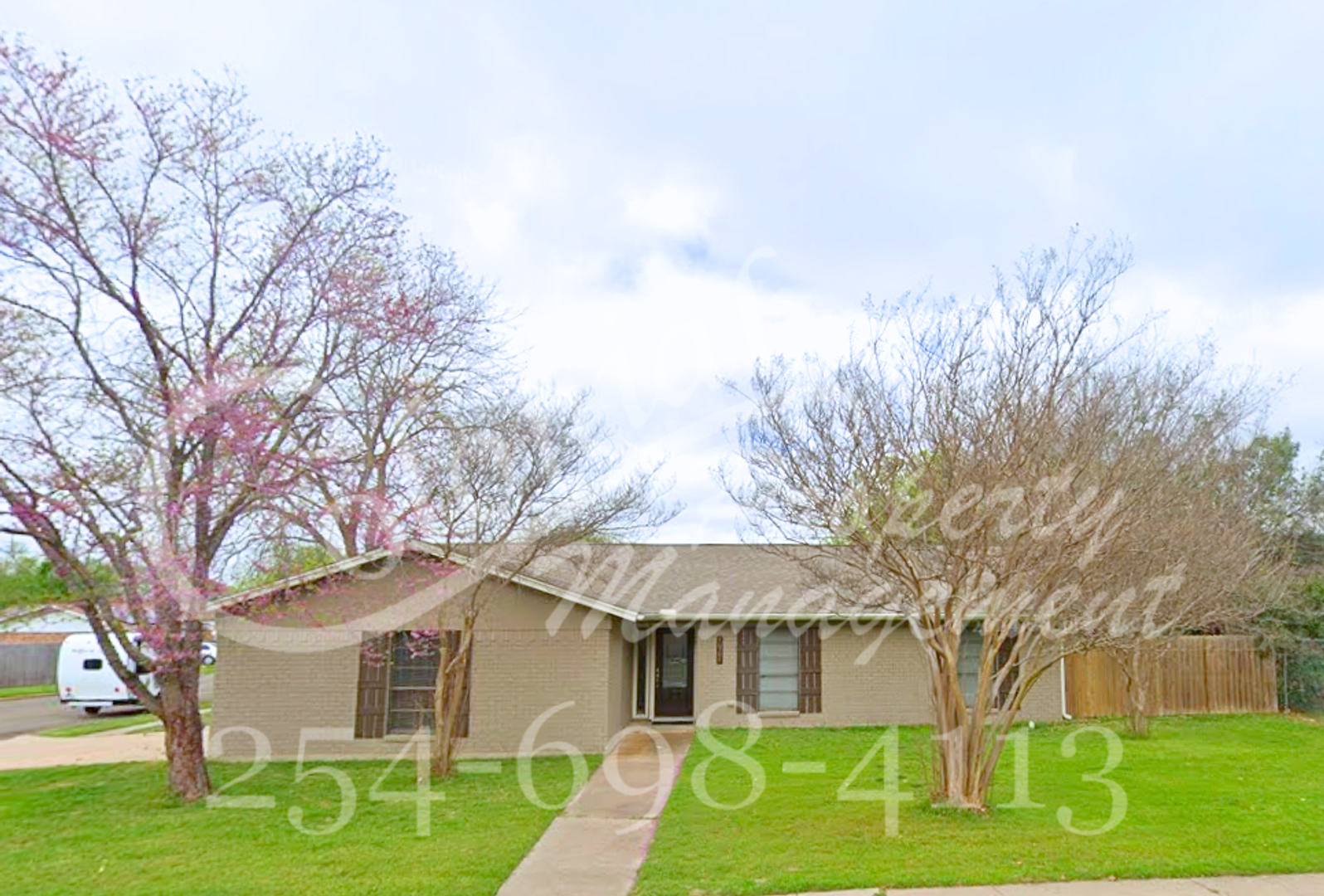 Killeen House: 1901 Hooper St