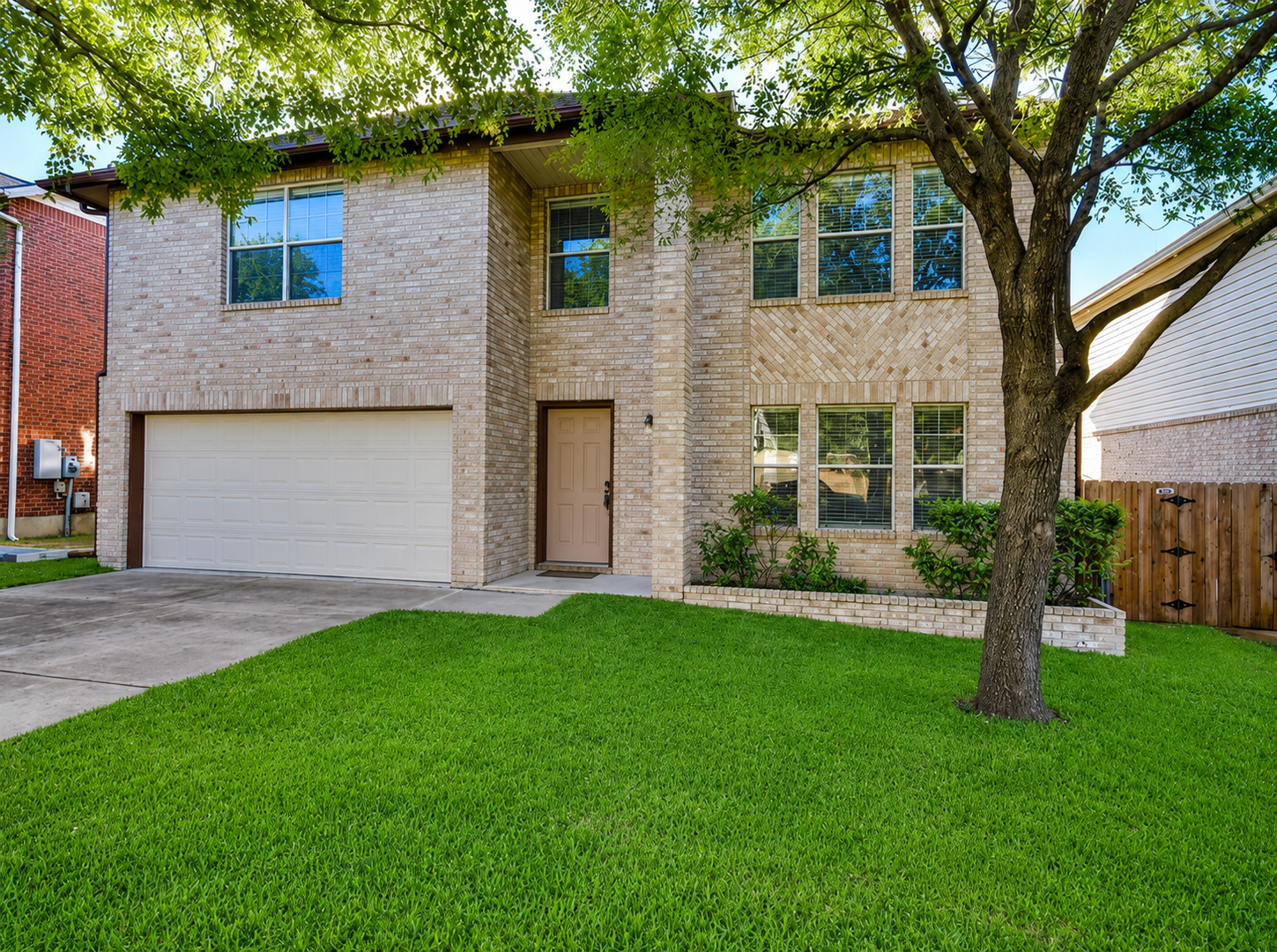 Cedar Park House: 1900 Carriage Club Dr