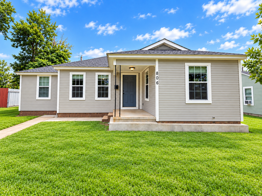 806 Cloud St. – photo 1