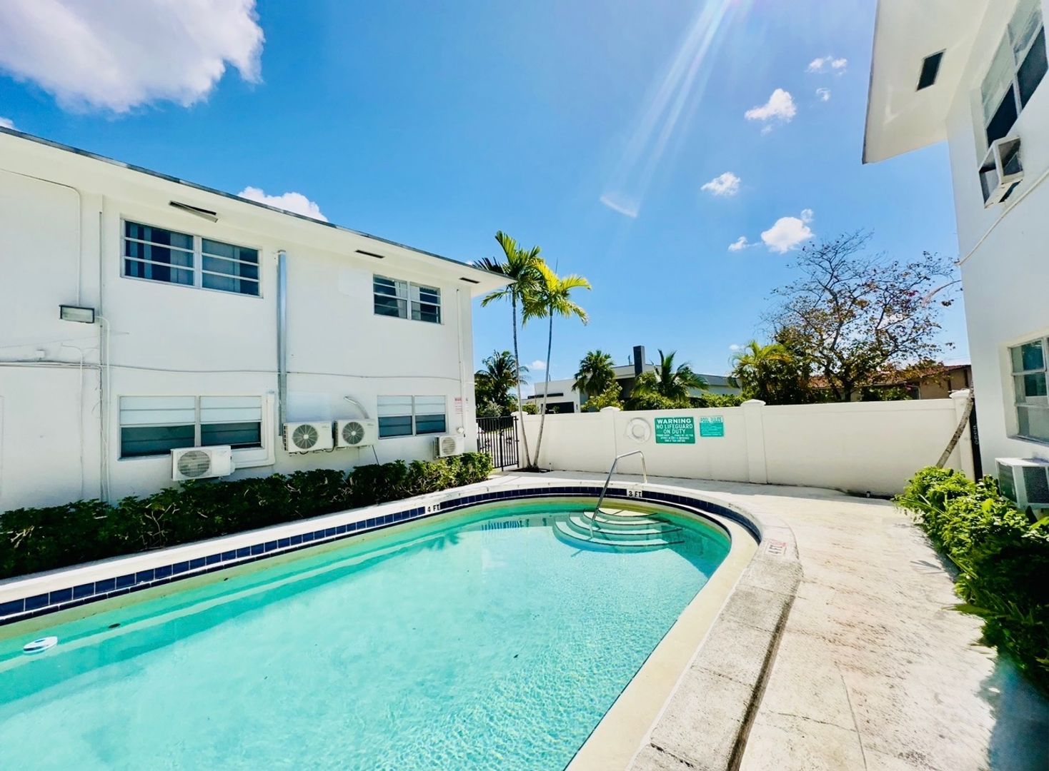 Charming 2 bedroom 1 bathroom Apartment For Rent Now 2 of 10