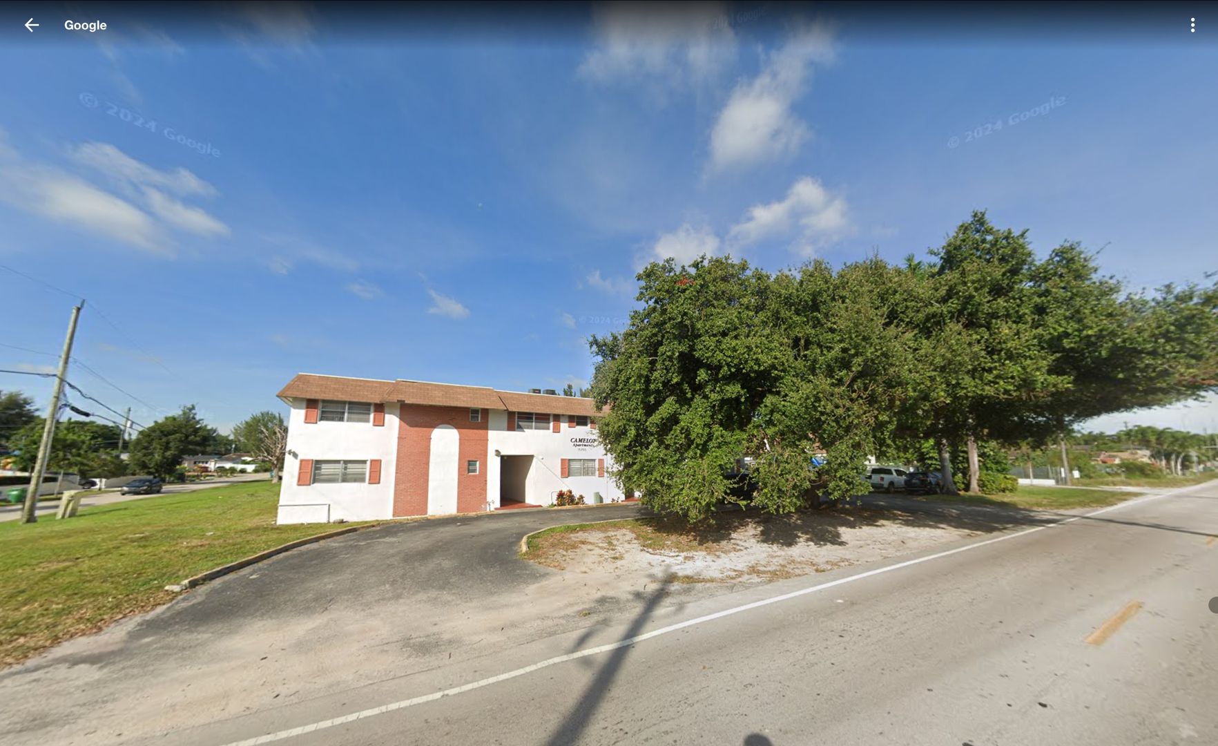 North Miami Apartment: 15700 NW 2nd Ave