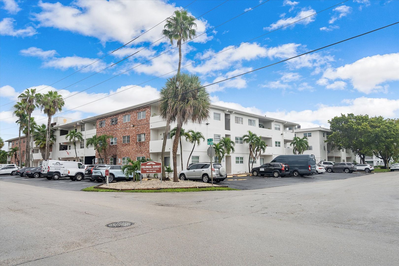 *Rent special* 1 month rent free - Huge bedroom 2 bathroom for rent! Balcony & Walk in closet! 4 of 12