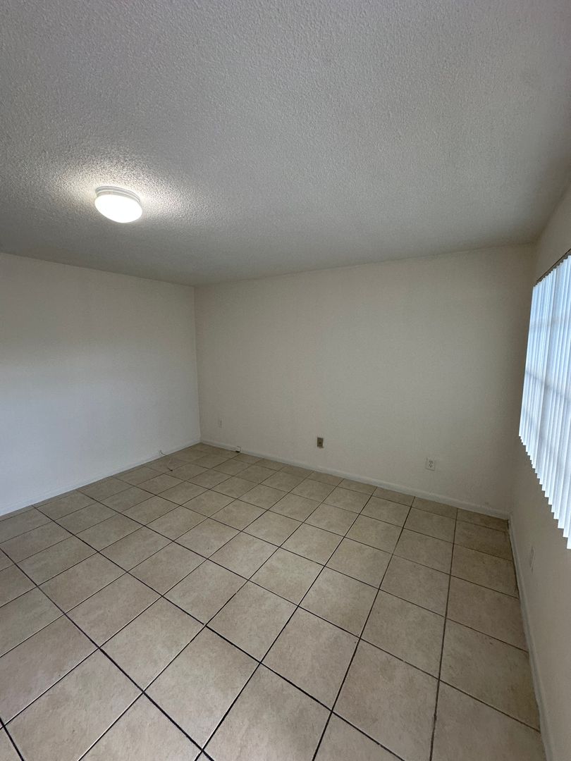 Very nice renovated 1st floor 1b1b apartment for rent 9/1/26 $1545/month 3 of 3