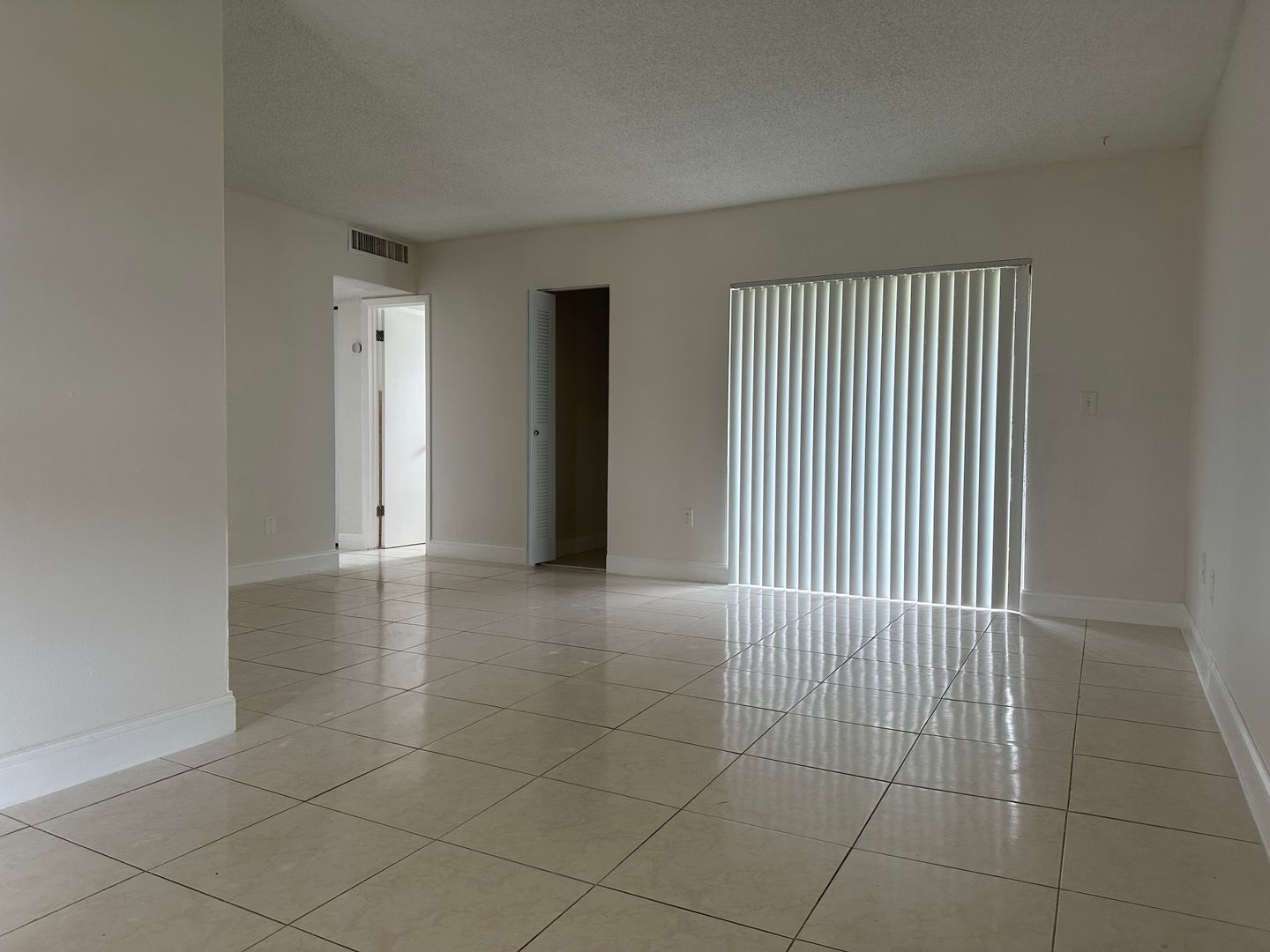 Beautifully Reovated 1b1b For Rent Now- Miami Gardens 9 of 12