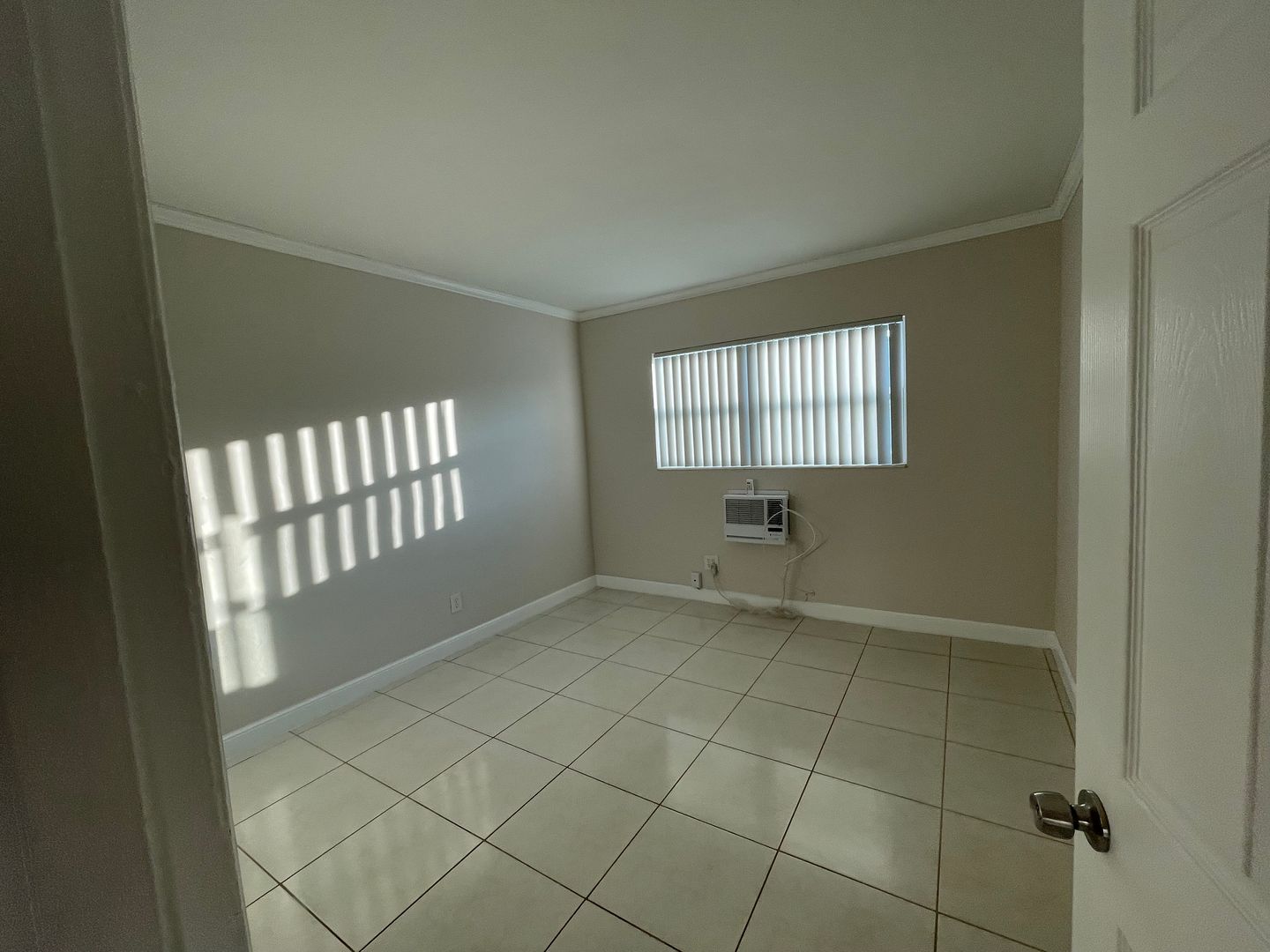 Charming 2 bedroom 1 bathroom Apartment For Rent Now 8 of 10