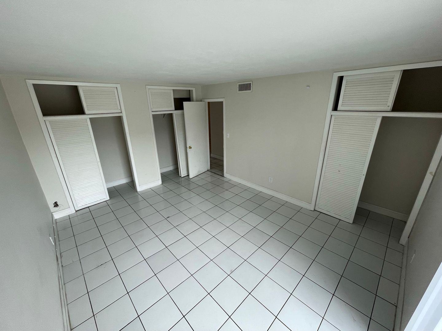 2b2b for rent July 1st 2023 6 of 12