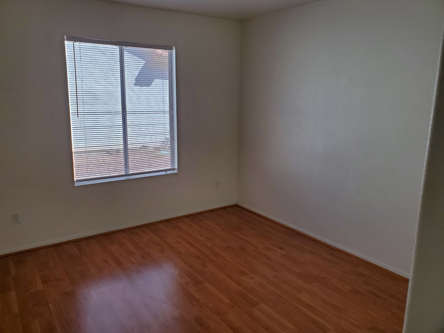 Gilbert House: 510 W Sereno Dr