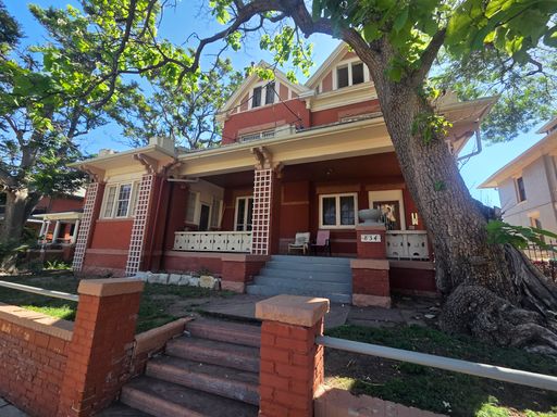 Charming 1-Bedroom Apartment in Denver's Capitol Hill Neighborhood – photo 1