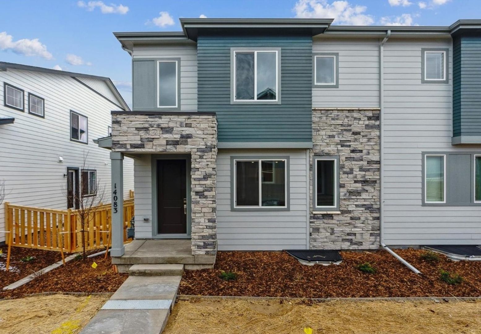 Parker House: 14083 Deertrack Ln