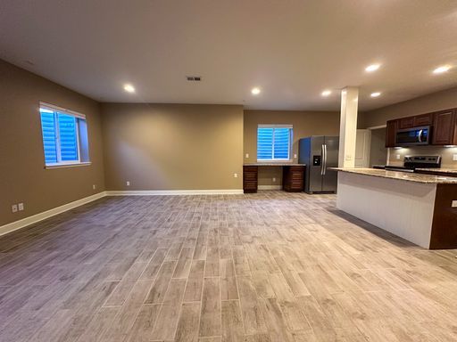 Unique opportunity to rent a condo in the midst of a prestigious neighbourhood – photo 1