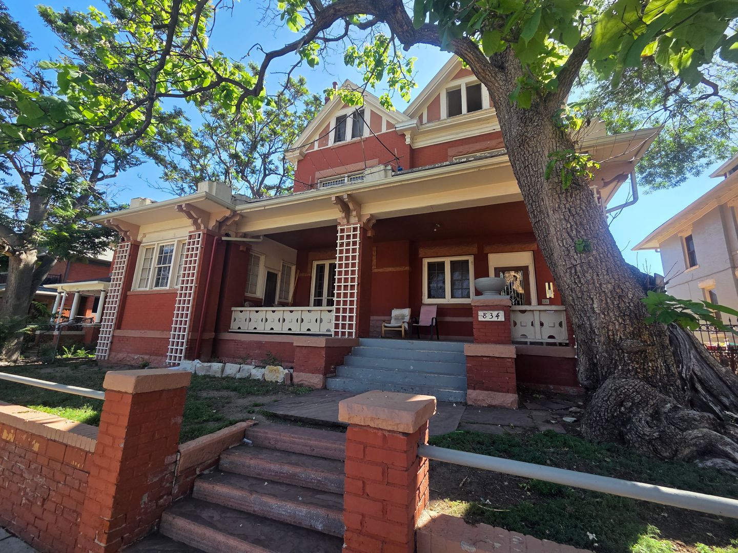 Denver Apartment: 834 Clarkson St