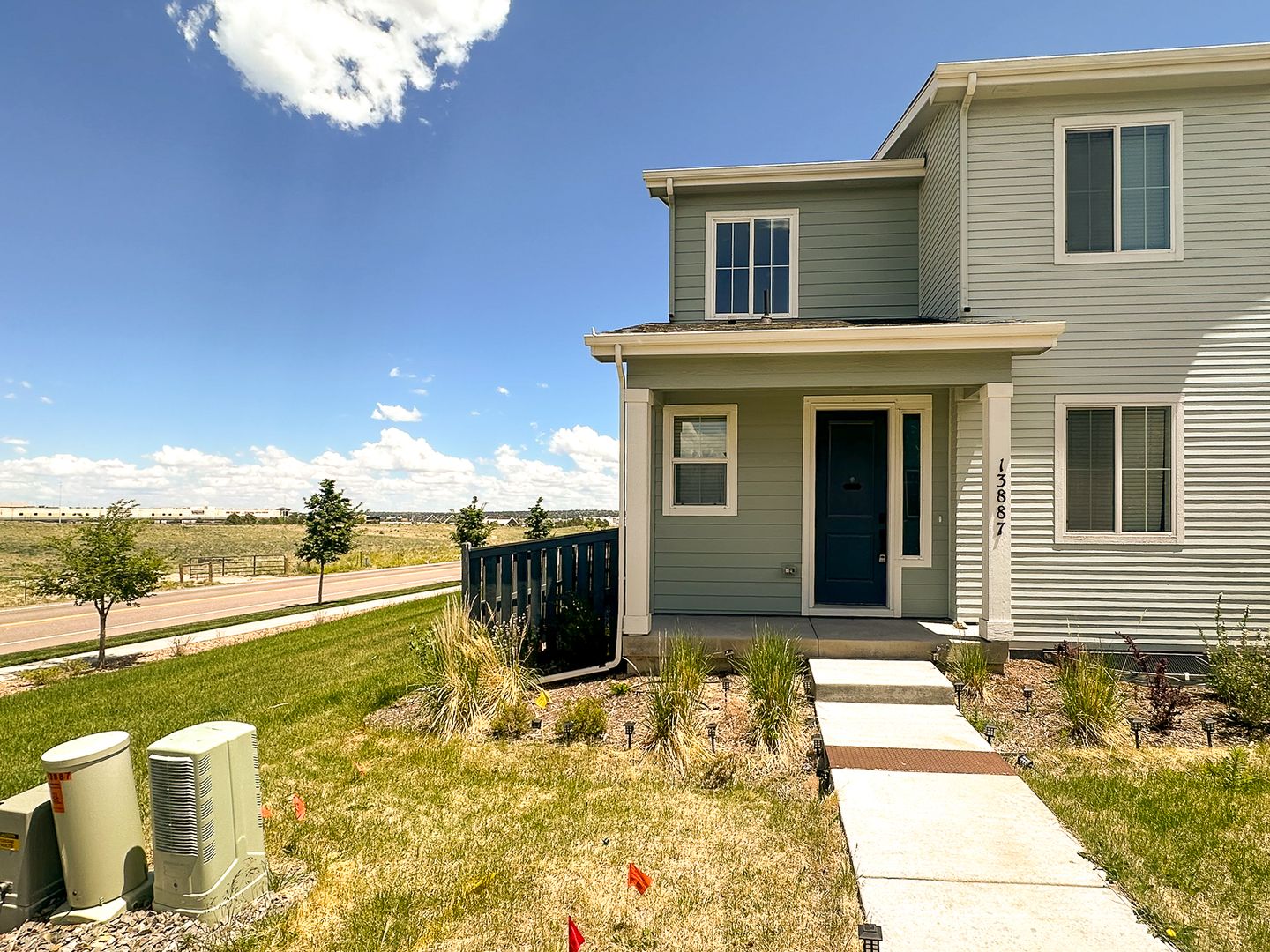 Parker House: 13887 Deertrack Ln